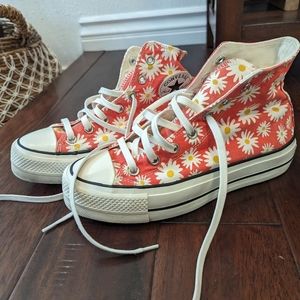 Converse Chuck Taylor All Stars Platform High Tops Camp Daisies, Sz 8